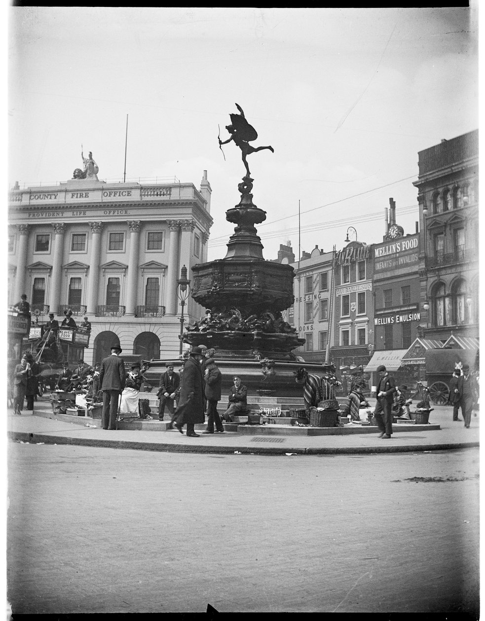 Shaftesbury Memorial Fountain, Piccadilly Circus, City of Westminster, London, 1895-1905. alkotó: Charles William Prickett