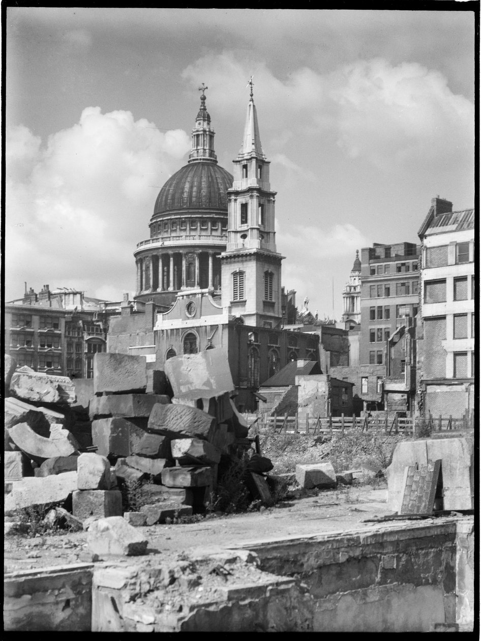 Szent Pál katedrális, Szent Pál templomkert, London City, London City, GLA, 1941-1945. alkotó: Charles William Prickett