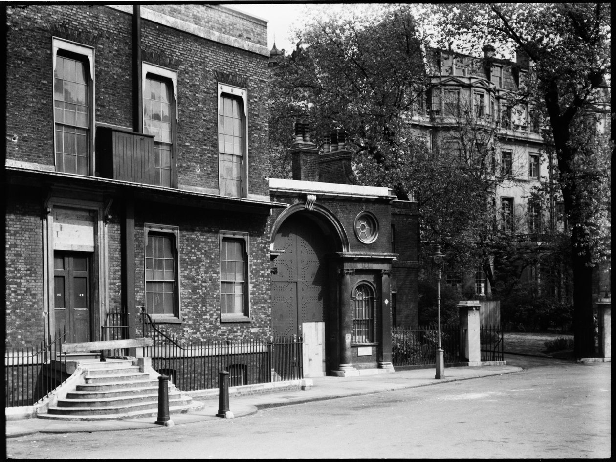 Whitehall Gardens, Whitehall, Westminster városa, Nagy-Londoni Hatóság, 1930-as évek. alkotó: Charles William Prickett