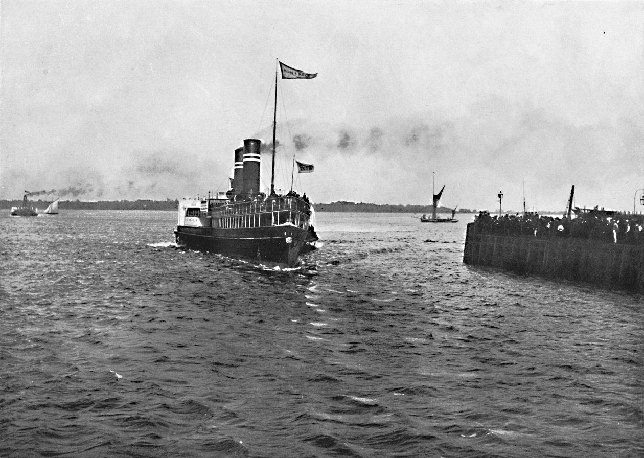 A Koh-I-Noor Nearing Harwich, 1896 alkotó: Chester Vaughan