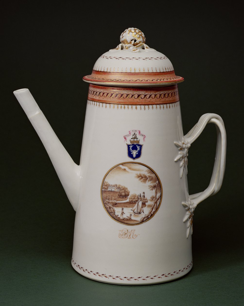 Armorial kávéskanna, Machenzie karjaival, 1790 körül (porcelán) alkotó: Chinese School