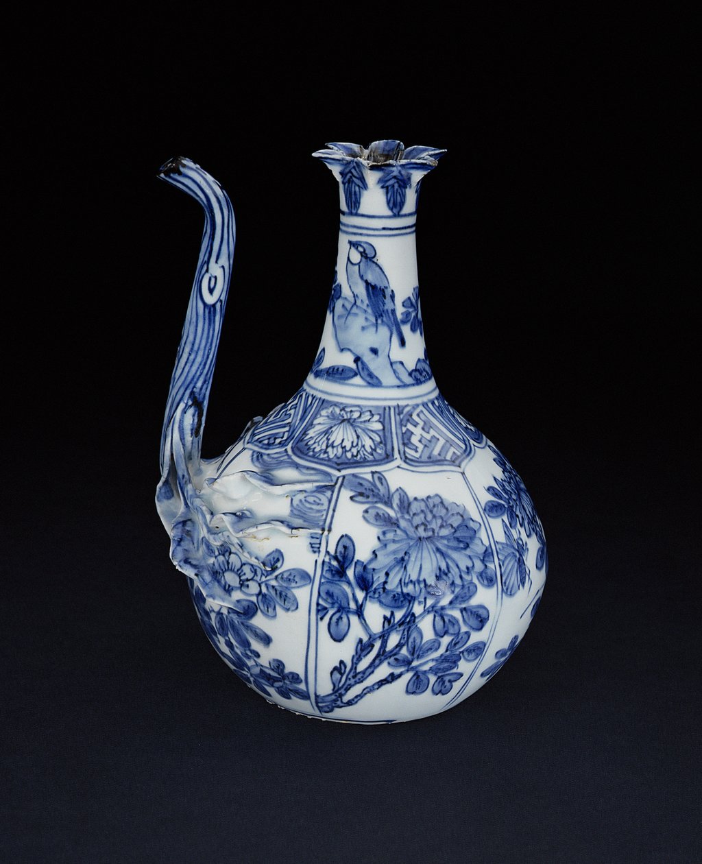 Kék-fehér kraak gránátalma kancsó madarakkal és virágokkal festve, Wanli, 1580-1600 (porcelán) alkotó: Chinese School