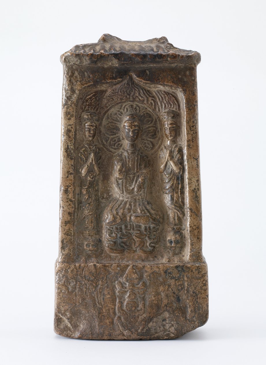 Buddhista tábla miniatűr szentély formájában, a felosztás időszaka, i.sz. 520 körül alkotó: Chinese School