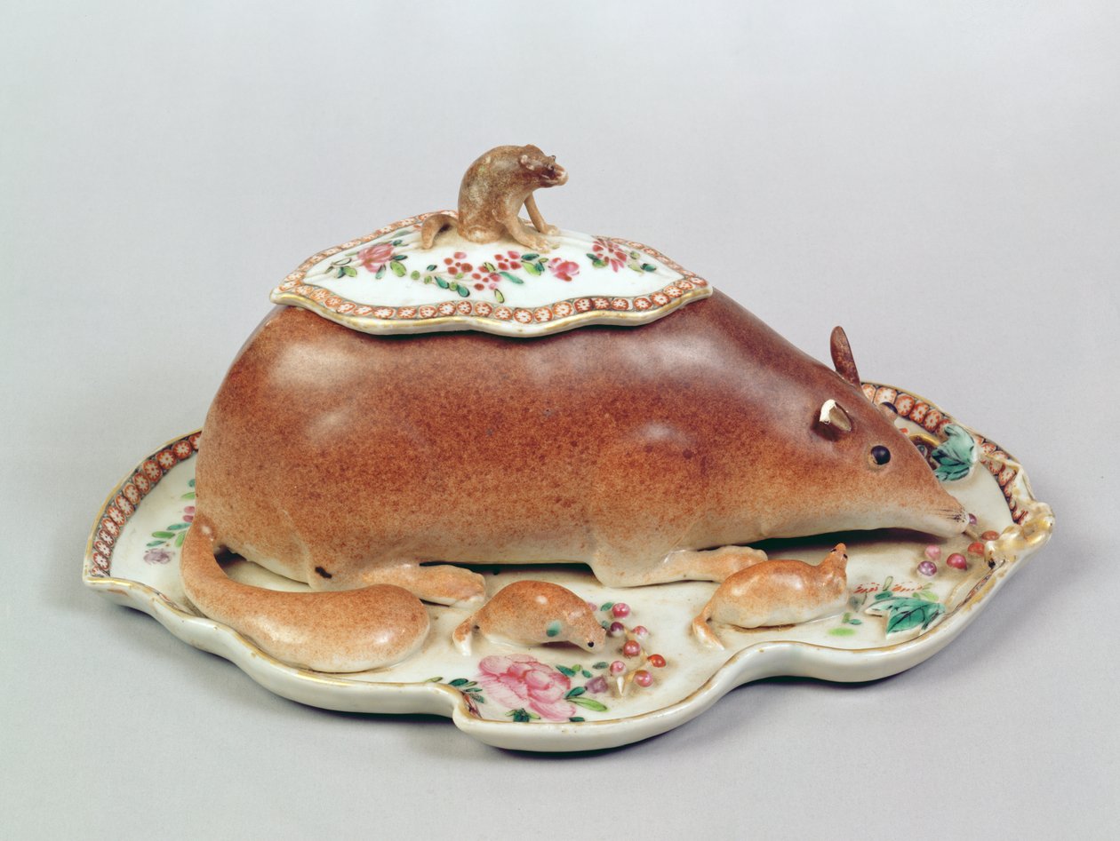 Famille rózsaszósz, mókusként mintázott borító, Chien Lung időszak (1736-95) (kerámia) alkotó: Chinese School