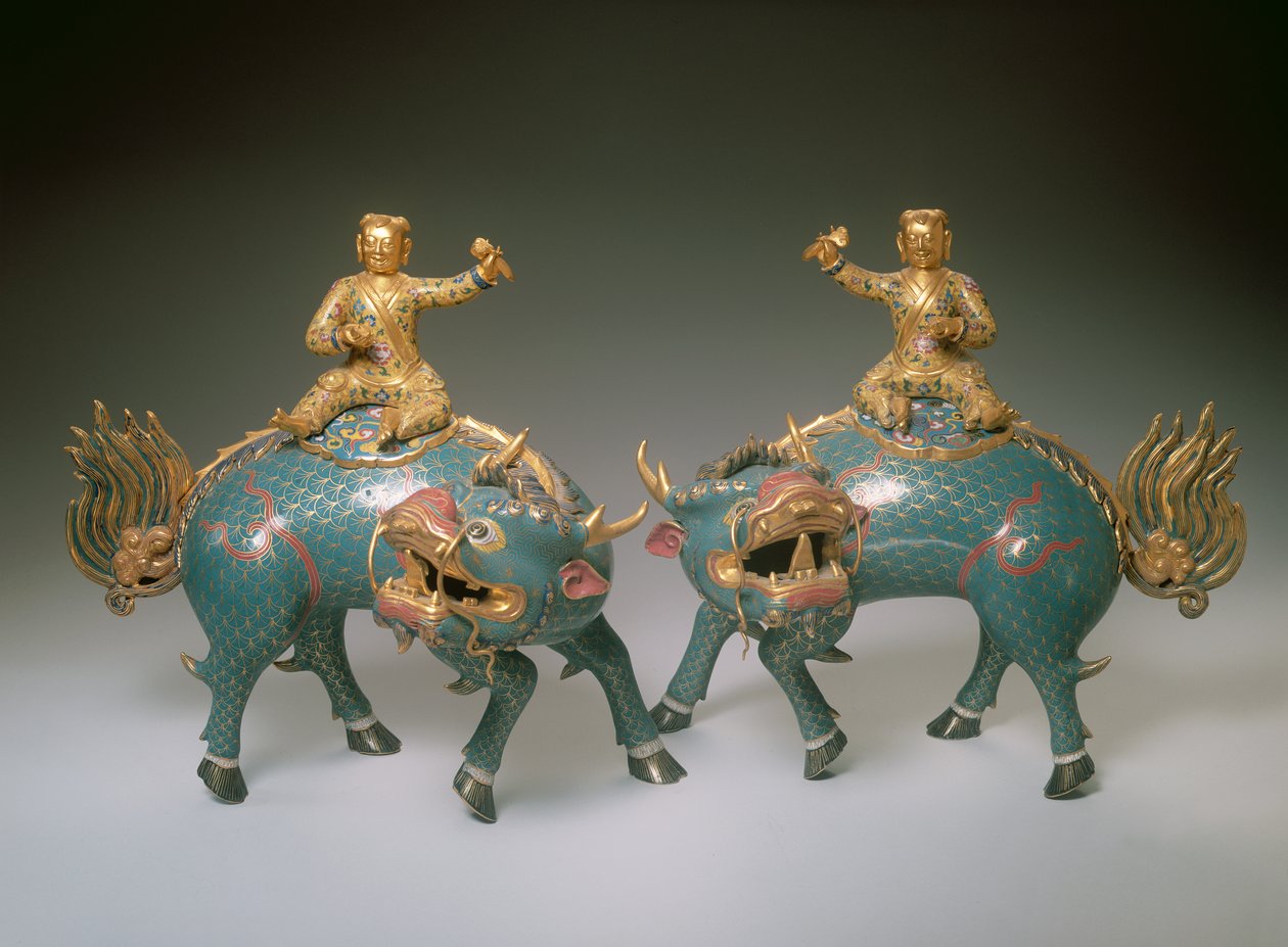 Qilin pár, Qianlong időszak (1736-95) (cloisonne és champleve zománc aranyozott fémmel) (a részleteket lásd: 272143) alkotó: Chinese School