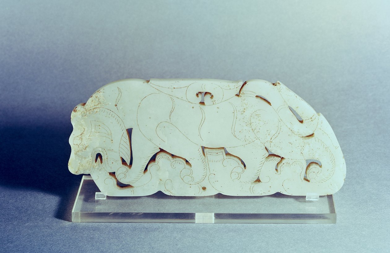Emléktábla tigris formájában, Han-dinasztia (206-220) (jáde) alkotó: Chinese School