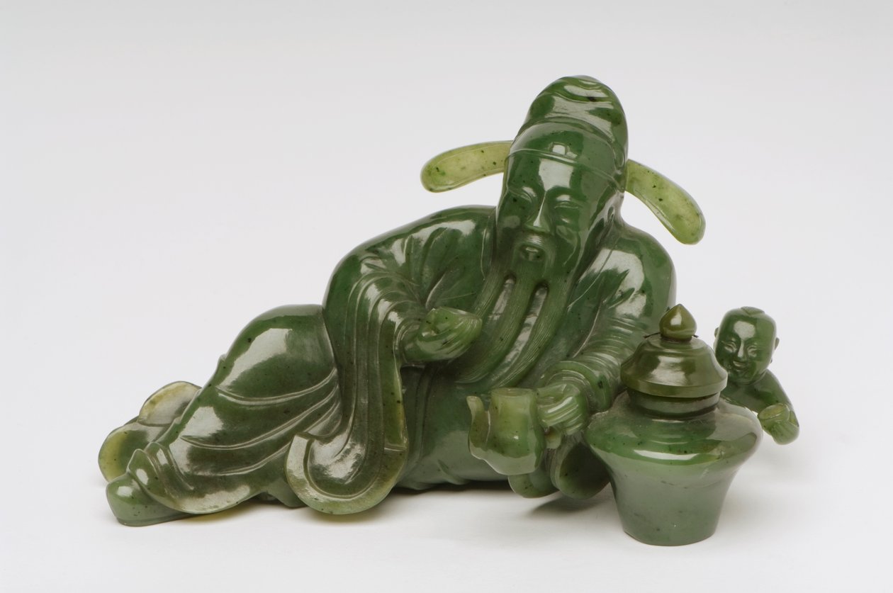 Fekvő kínai tudós figura (jáde) alkotó: Chinese School