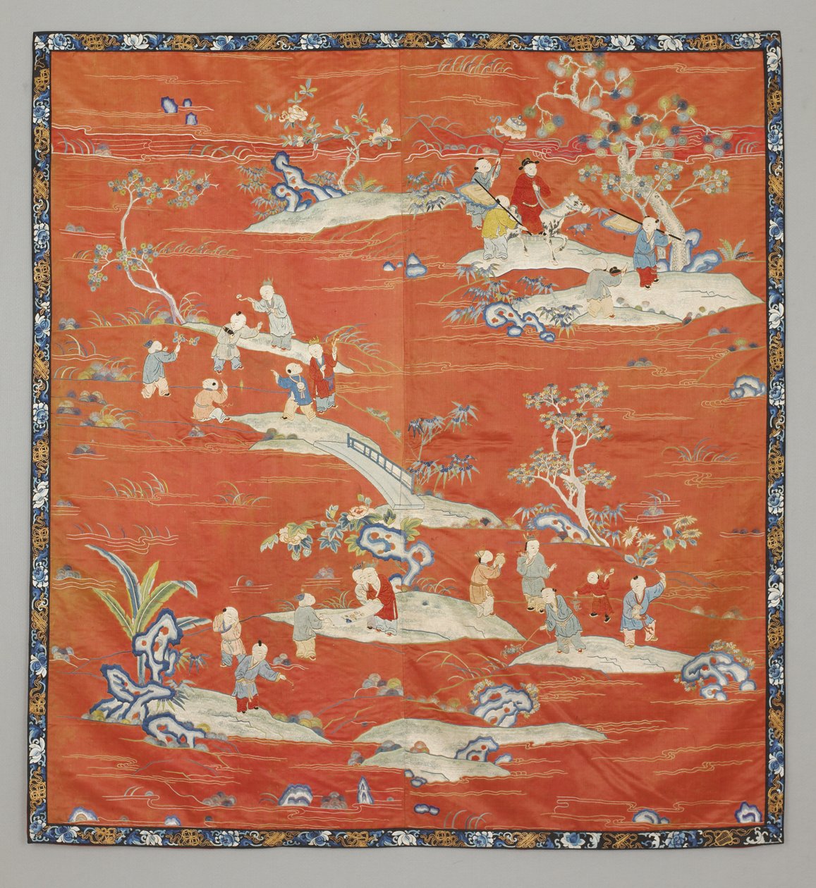 Vörös szatén ágytakaró, XIX alkotó: Chinese School