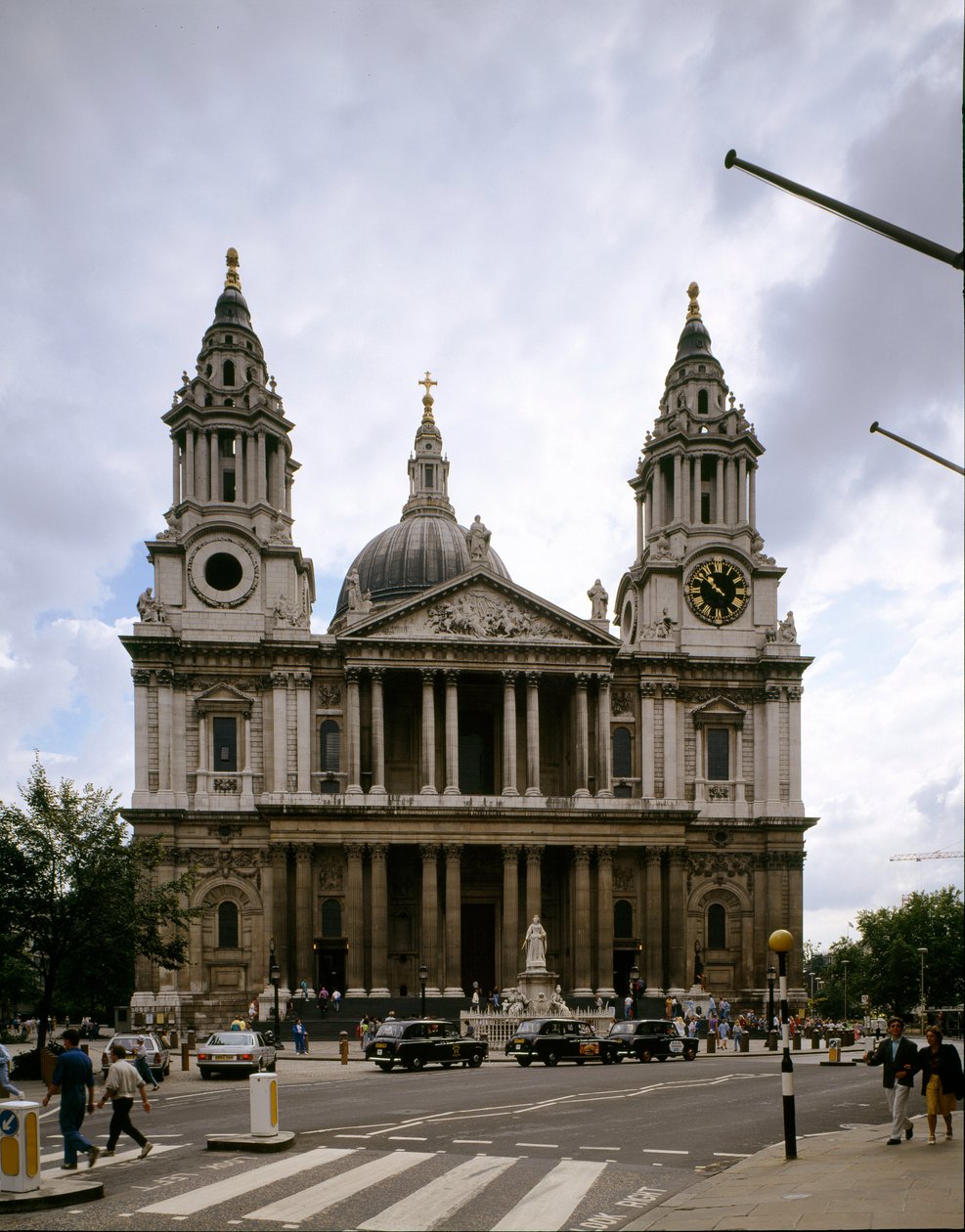Kilátás a Szent Pál-székesegyházra, amelyet Christopher Wren (1632-1723) építész tervezett. 1675-1710 London, Anglia alkotó: Christopher Wren