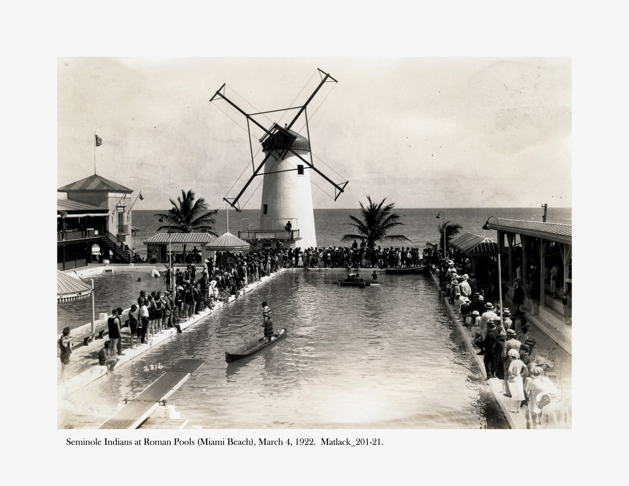 Seminole indiánok a Roman Poolsban, Miami Beach, 1922. március 4 alkotó: Claude C. Matlack