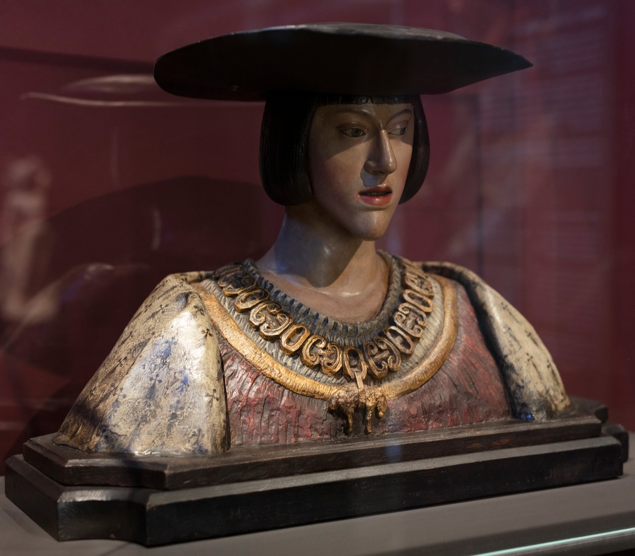 Bust of Charles V. Conrad Meit (?). 1520-1530 (terracotta and wood) alkotó: Conrat Meit