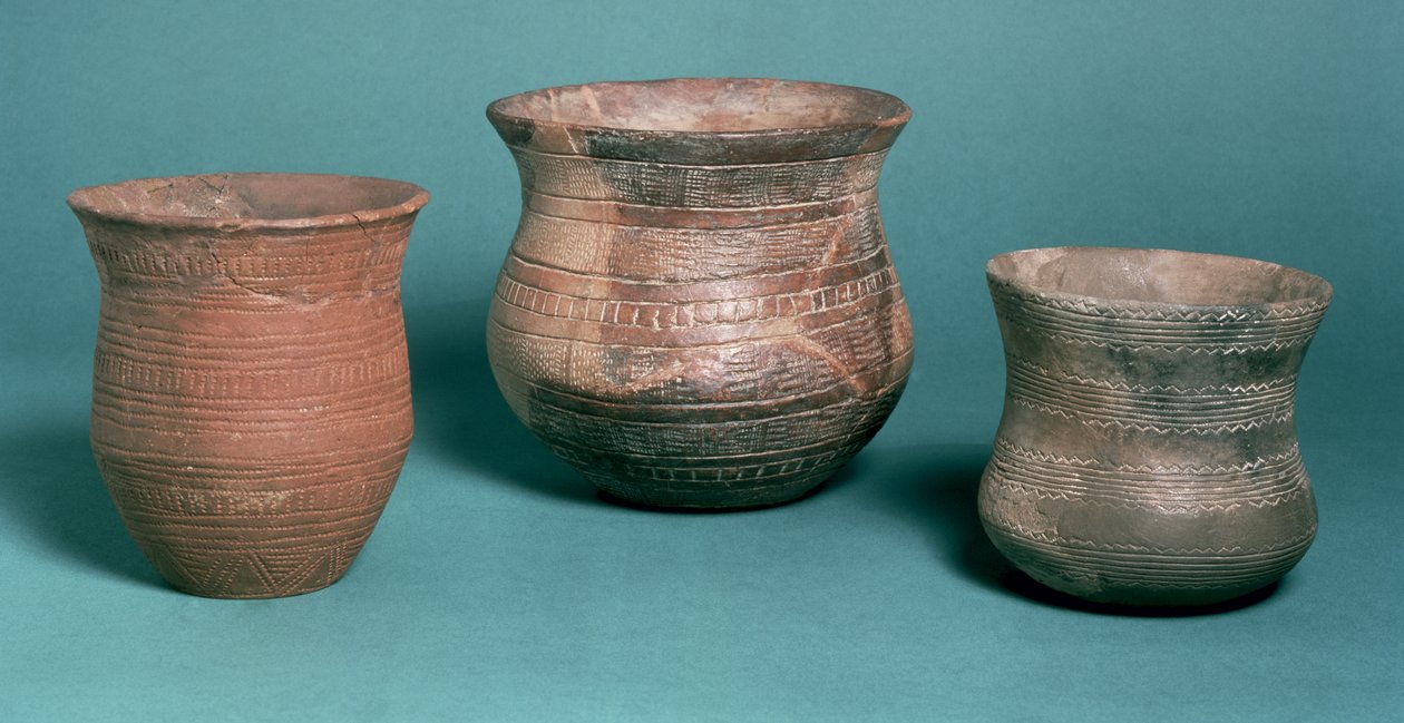 Poharak, a spanyolországi Los Millaresből, az oxfordshire-i Stanton Harcourtból és Magyarországon, rézkor, ie 2000 körül (kerámia) alkotó: Copper Age