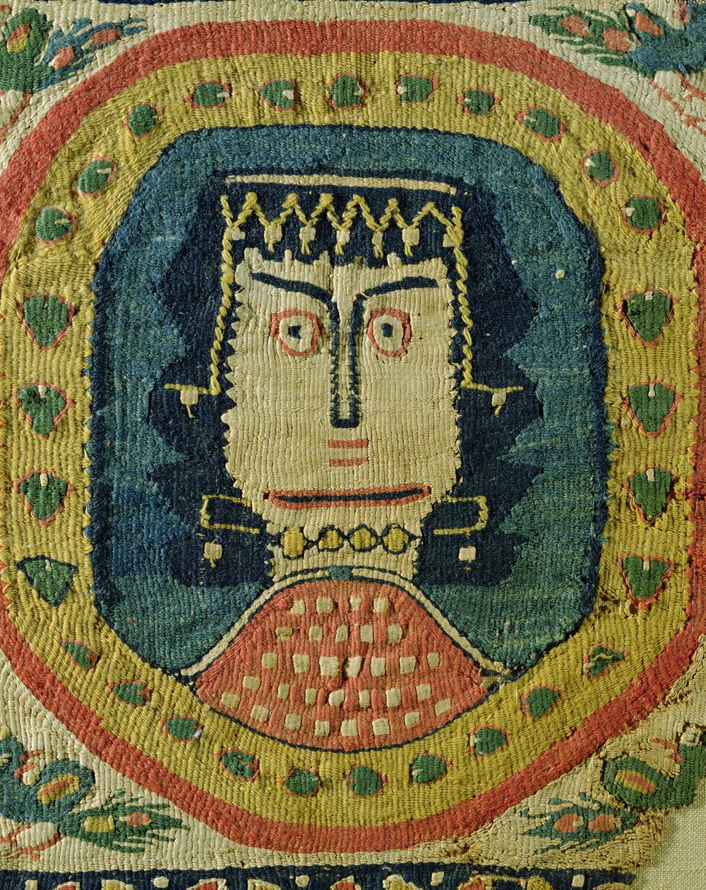 Női mellszobor medalionban (vászon és gyapjú) alkotó: Coptic
