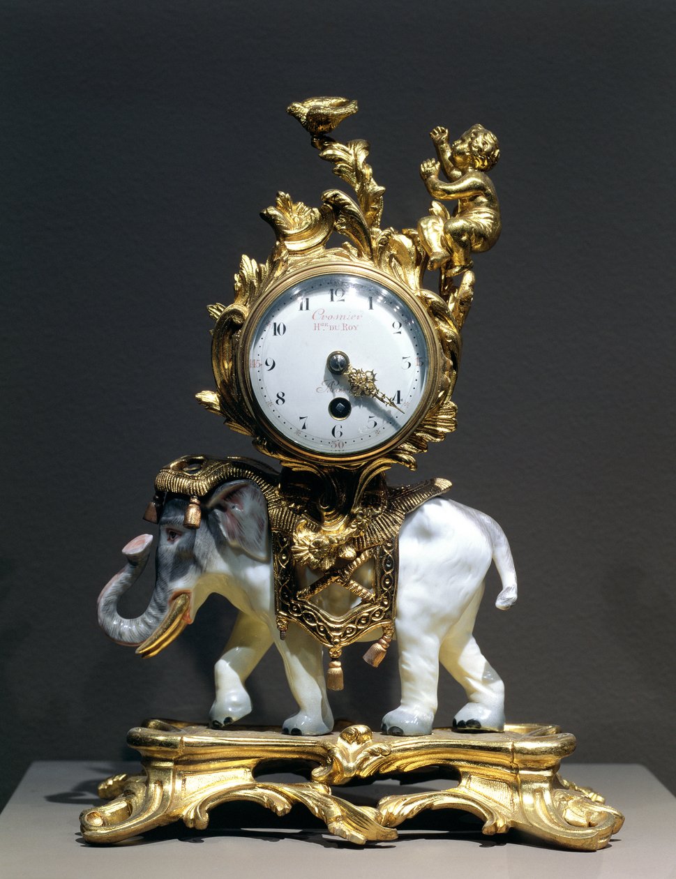 Asztali óra (aranyozott bronz, porcelán, zománc és üveg) alkotó: Crosnier du Roy