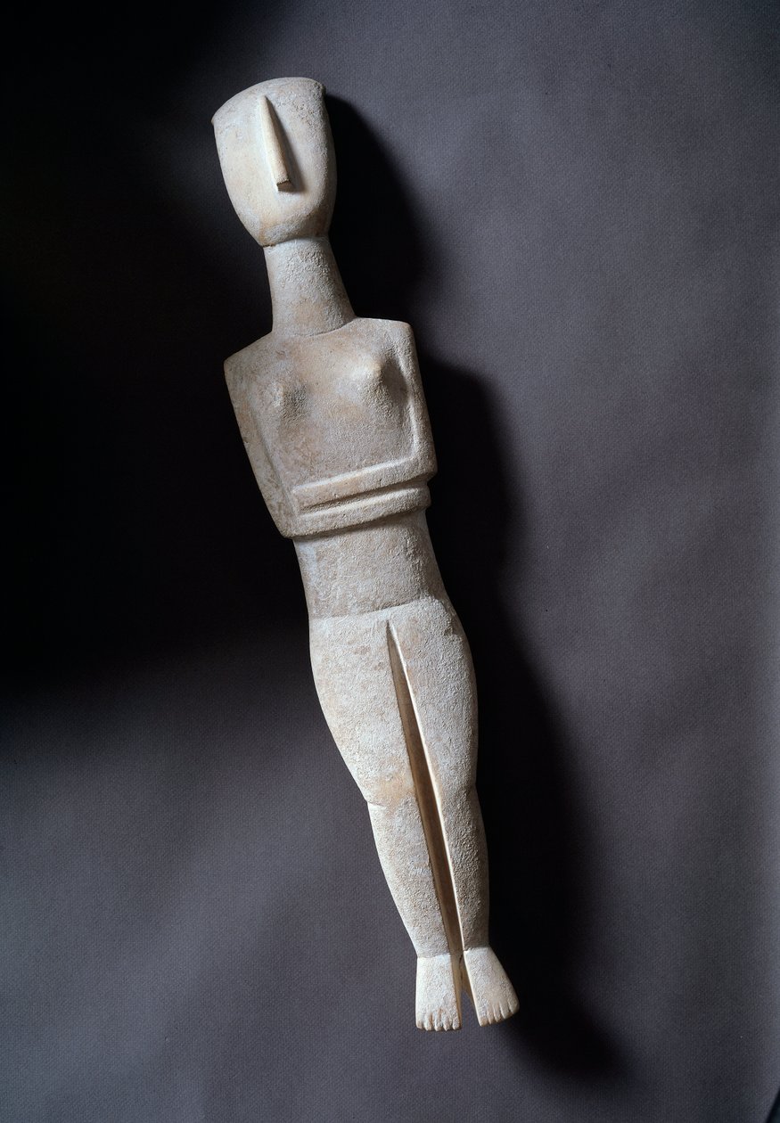 Női bálvány, sematikus figura, fehér márvány okker berakással, ie 3200-2000 alkotó: Cycladic Cycladic
