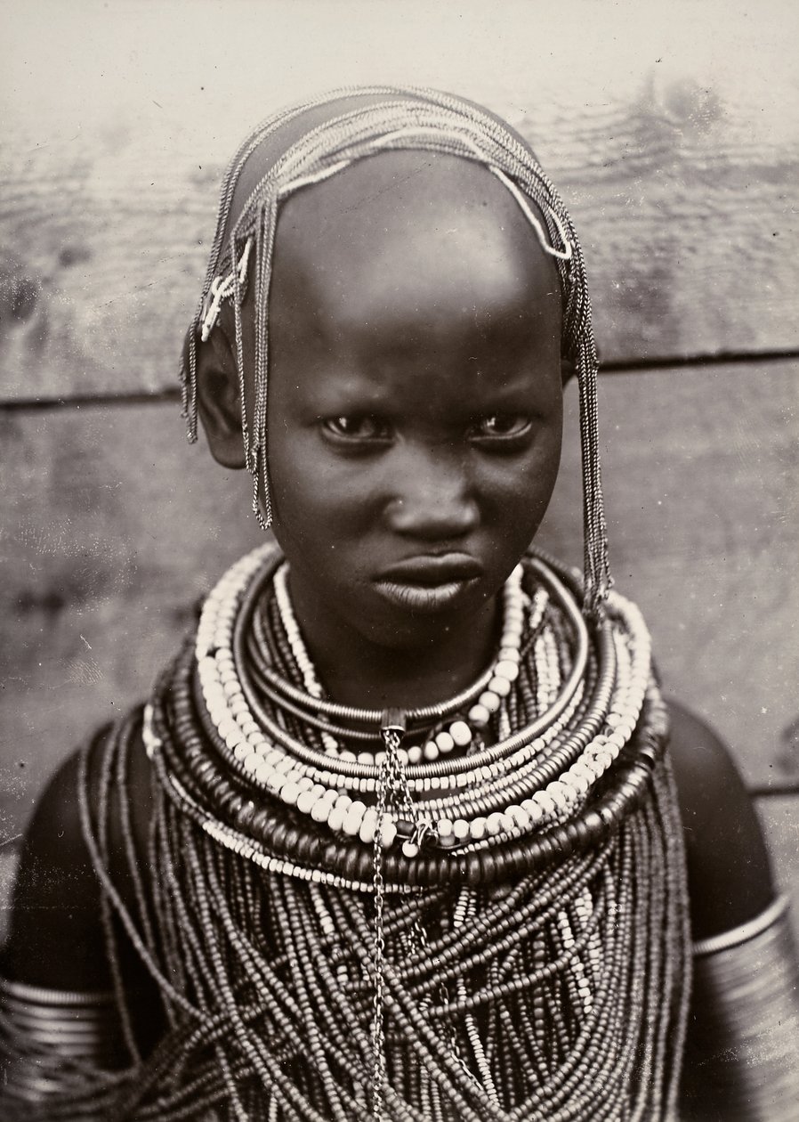 A főnök lánya, Mombasa, Uganda (zselatin ezüst nyomat) alkotó: D. V. F. Figueira