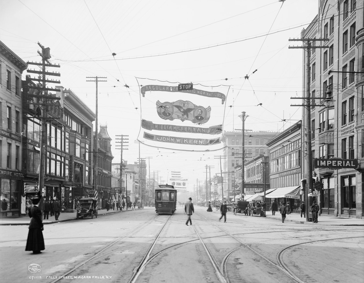 Falls Street, Niagara Falls, N.Y., 1908 körül alkotó: Detroit Publishing Co.
