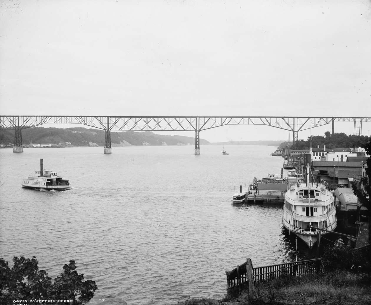 Pokeepsie (Poughkeepsie) Bridge, New York, 1880-97 körül alkotó: Detroit Publishing Co.