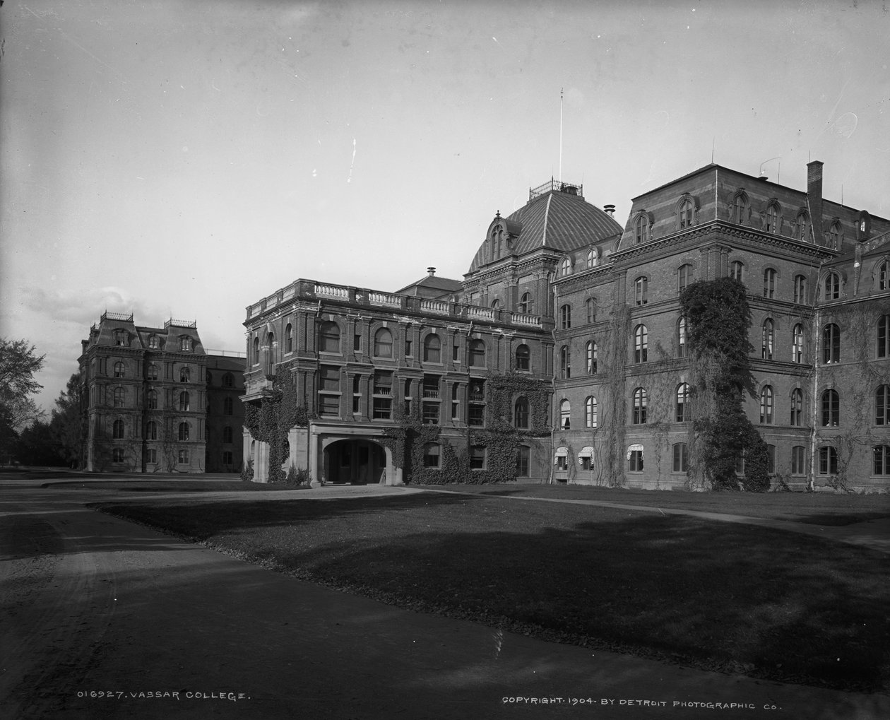 Vassar College, Poughkeepsie, New York, 1904 körül alkotó: Detroit Publishing Co.