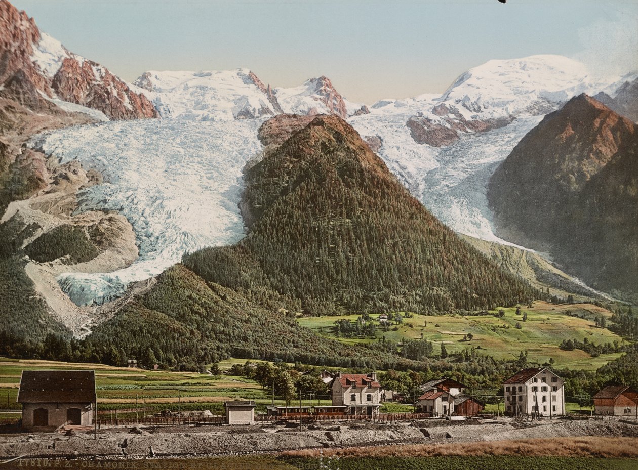 Chamonix állomás és a Glacier des Bossons, 1890-1906 körül (fotokróm nyomat) alkotó: Detroit Publishing Co.