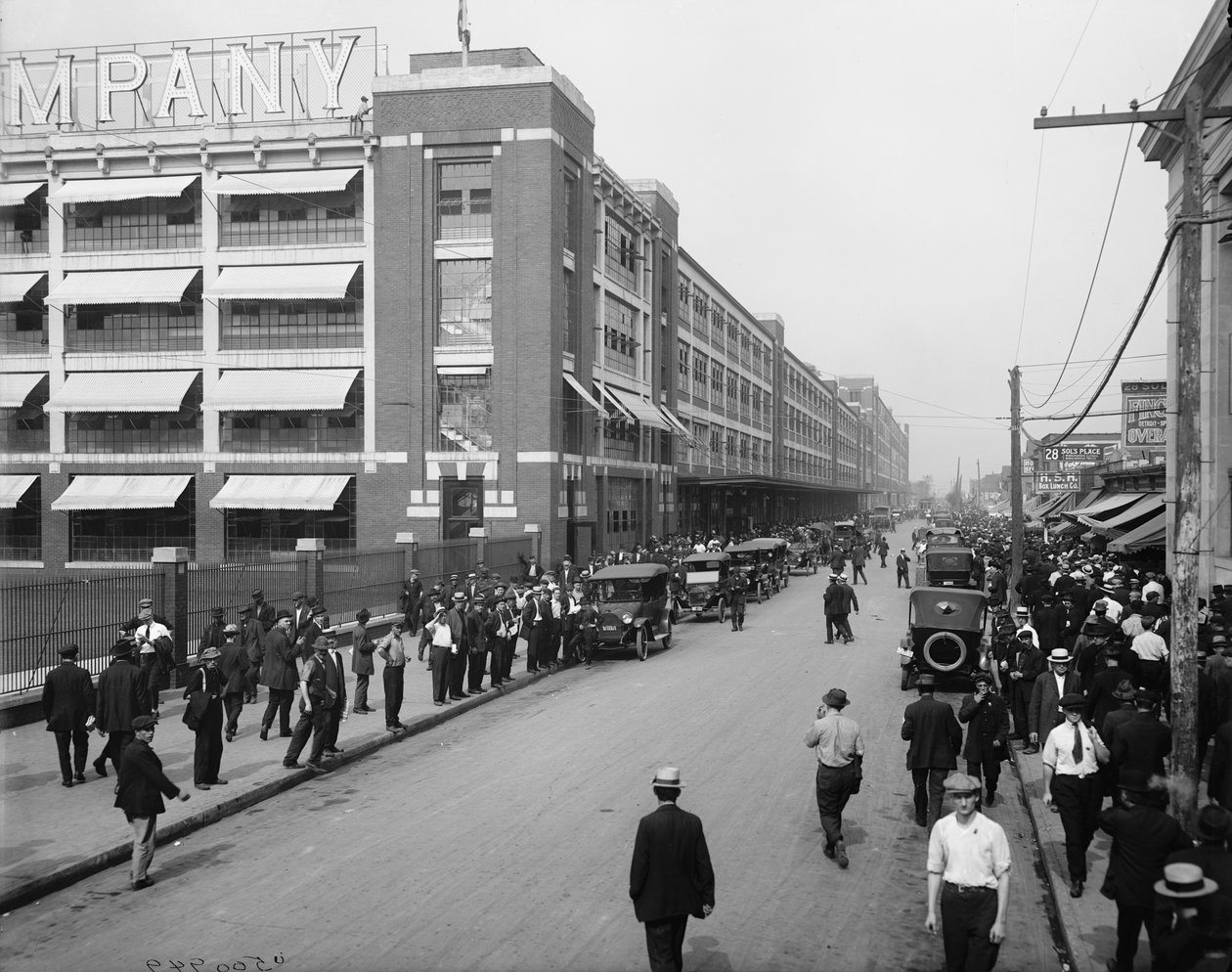 Négy órás műszak, Ford Motor Company, Detroit alkotó: Detroit Publishing Co.