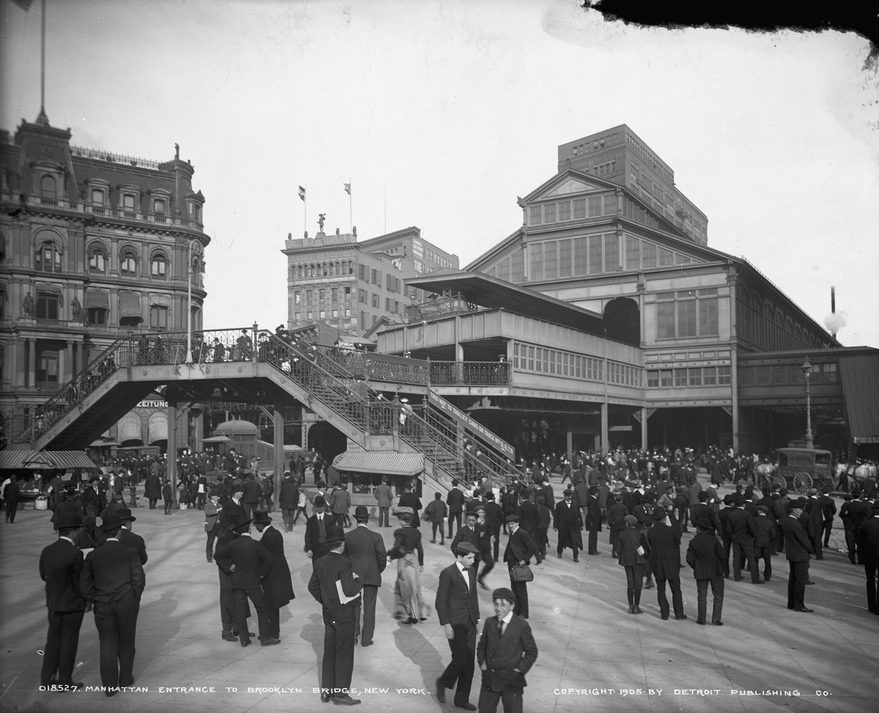 Manhattan bejárata a Brooklyn Bridge-hez, New York, 1905 körül alkotó: Detroit Publishing Co.
