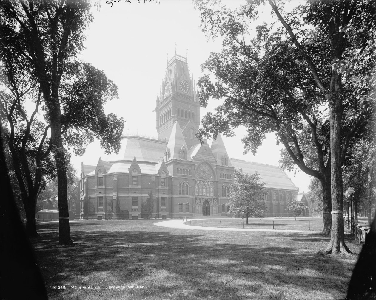 Memorial Hall, Harvard College, 1899 körül alkotó: Detroit Publishing Co.
