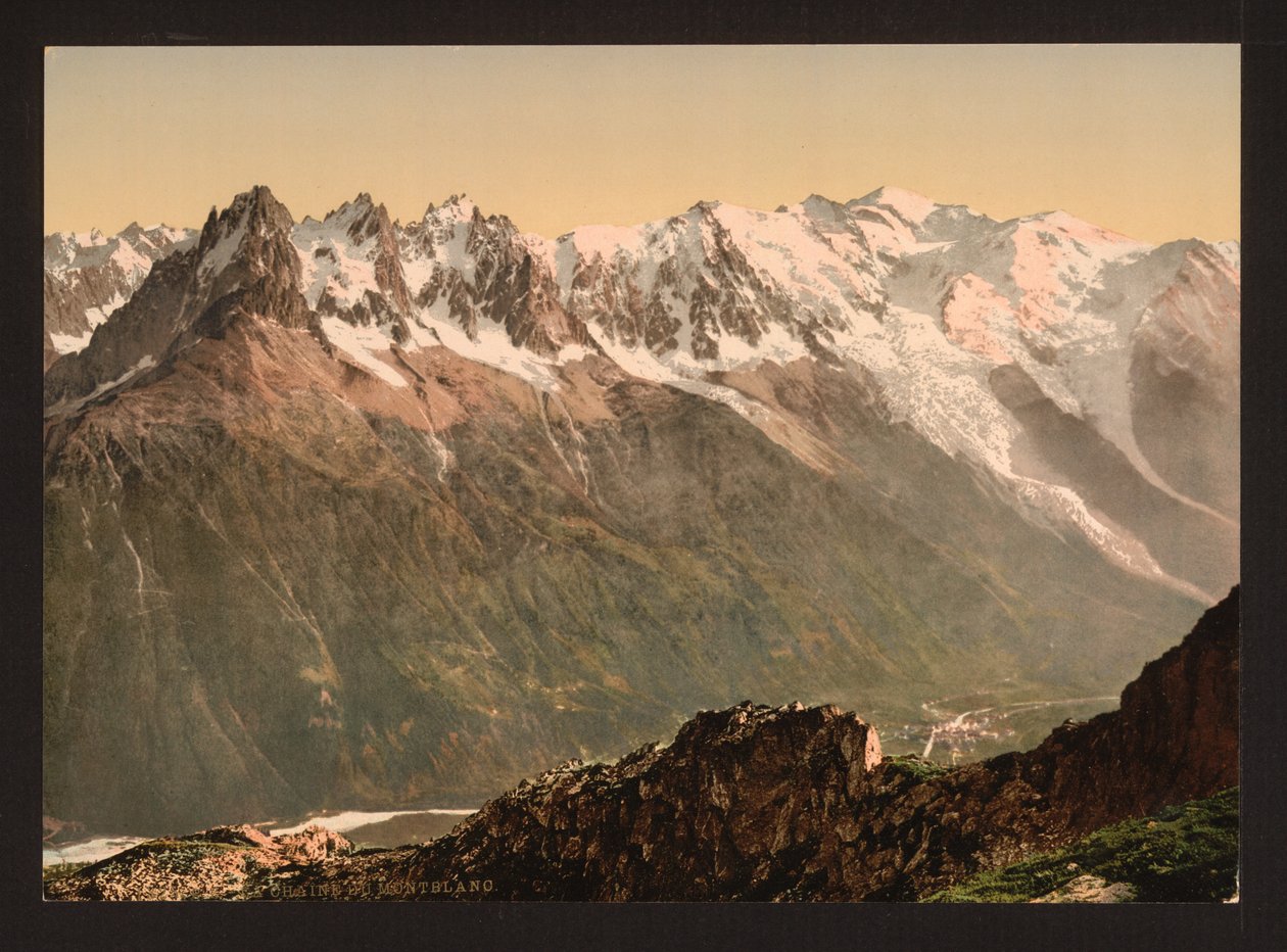 Chamonix völgye az Aiguille du Floria felől, Chamonix völgye, Franciaország, 1890-1900 körül (fotokróm nyomat) alkotó: Detroit Publishing Co.