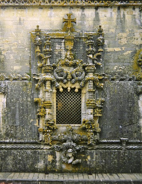 A káptalanház ablaka, 1510-13 alkotó: Diogo de Arruda