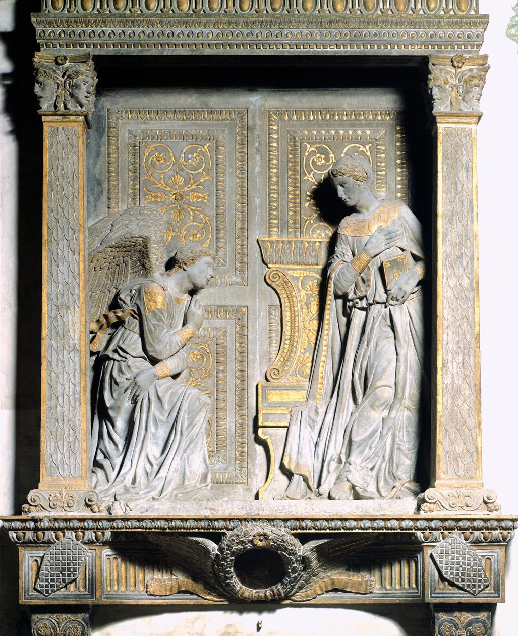 Angyali üdvözlet, Donatello (kb. 1386-1466), Basilica di Santa Croce (Szent Kereszt bazilika) Firenzében, Toszkánában alkotó: Donatello