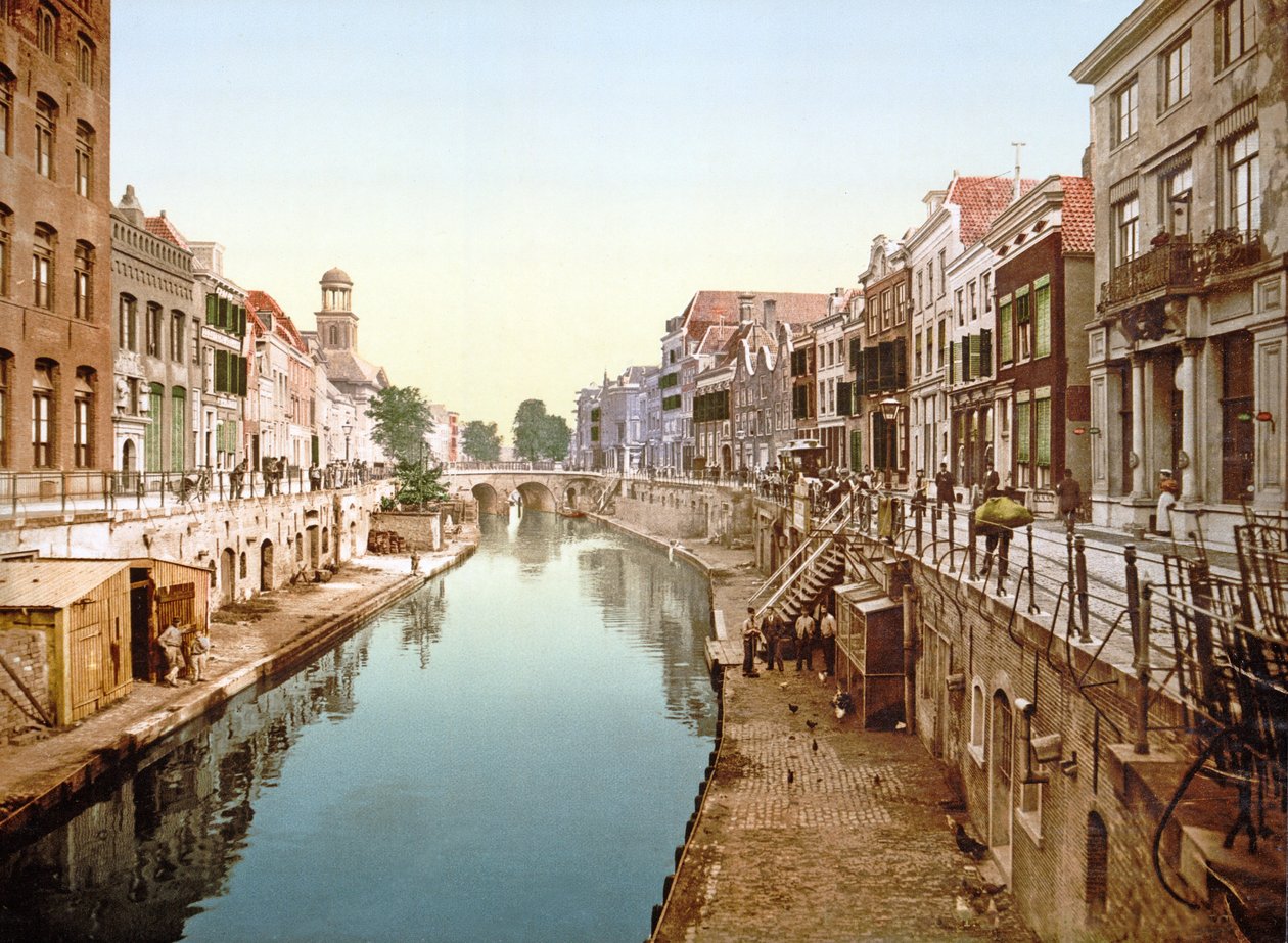 Kilátás az utrechti Oudegrachtra, 1890-1900 alkotó: Dutch Photographer