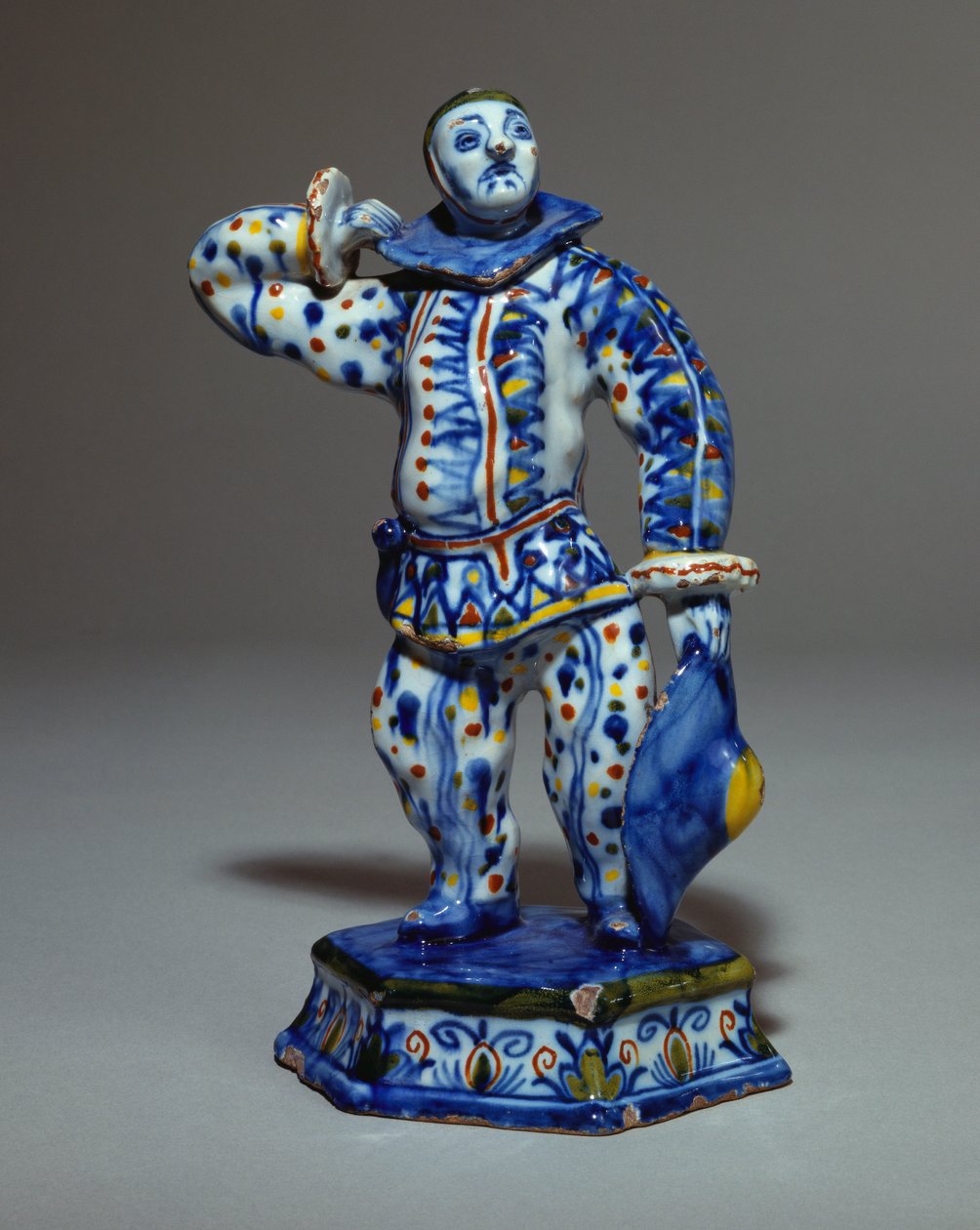 Harlekin holland delfti figurája, 1720 körül alkotó: Dutch School