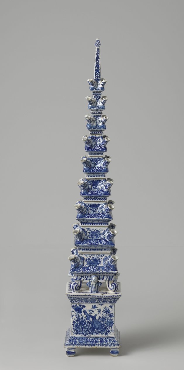 Virágpiramis, 1710-20 körül (fajansz) alkotó: Dutch School