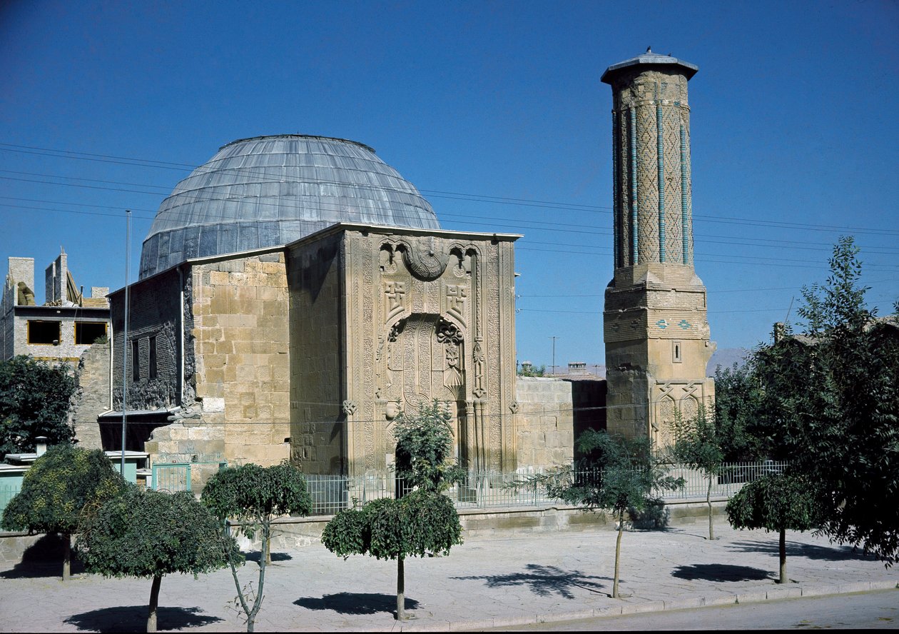 Kilátás a Medrese minaretre (1258) alkotó: Dynasty Seljuq