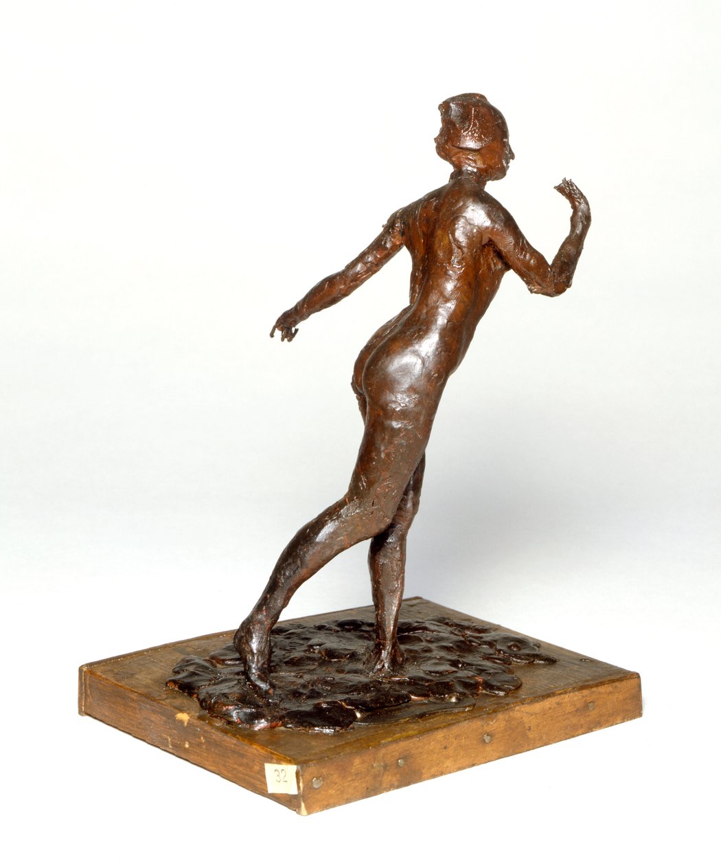 Táncosnő meghajol, 1895 körül (vörös viasz) alkotó: Edgar Degas