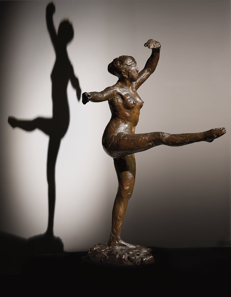 Táncos, negyedik pozíció első, bal lábon, harmadik tanulmány, c. 1882-1885; c.1919-1937 alkotó: Edgar Degas