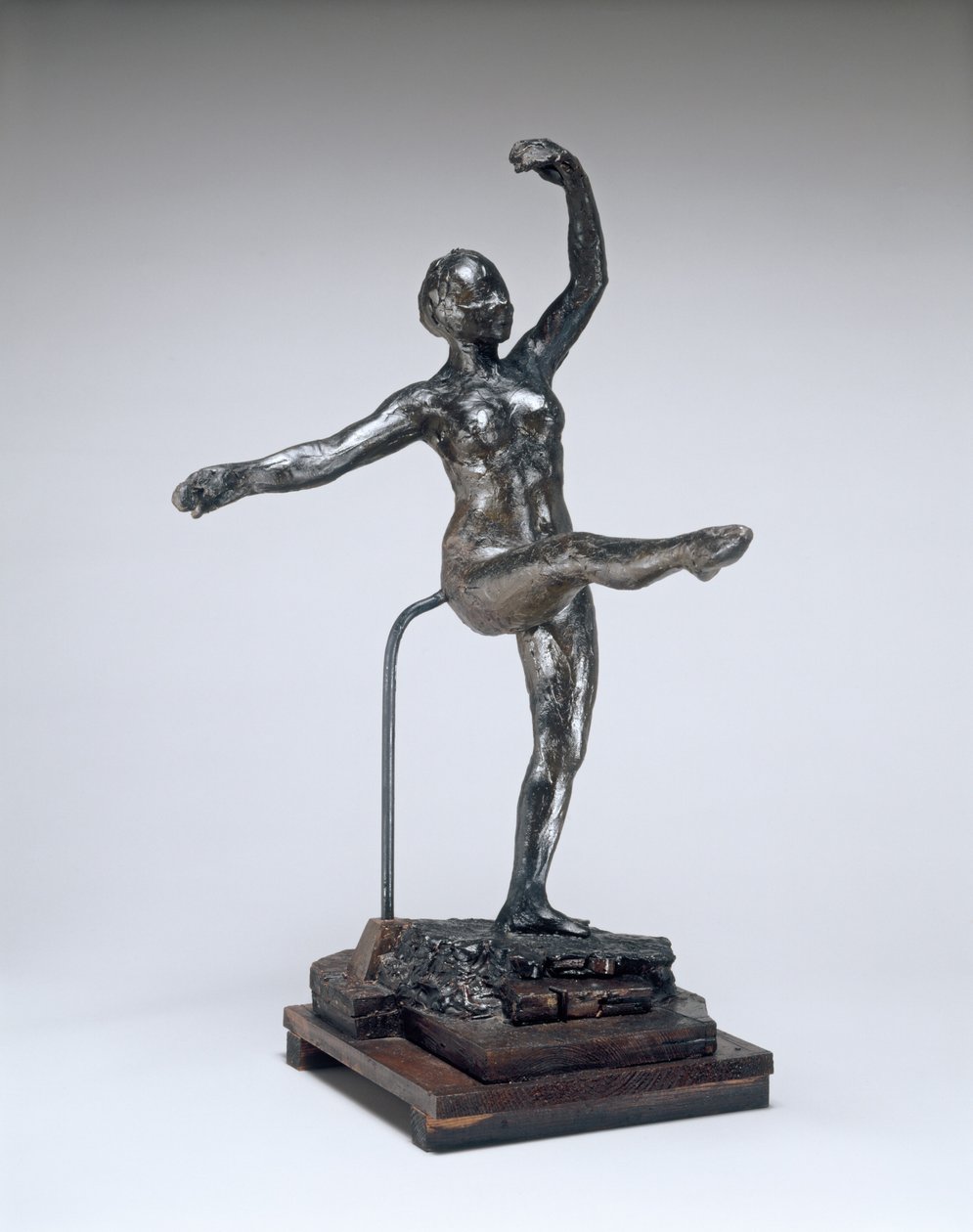 Negyedik pozíció elöl, a bal lábon, c. 18851890. alkotó: Edgar Degas
