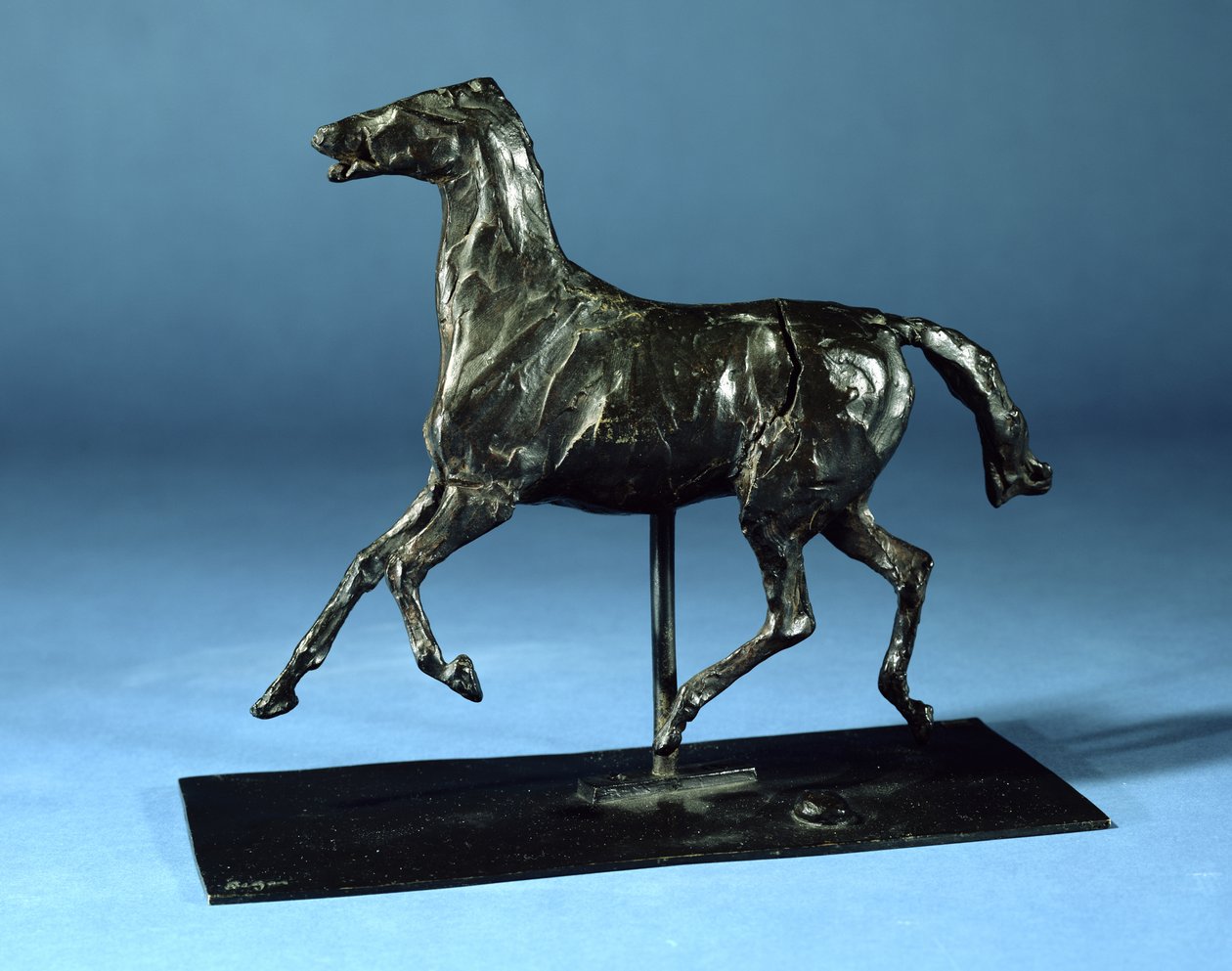 Ügető ló (bronz) alkotó: Edgar Degas