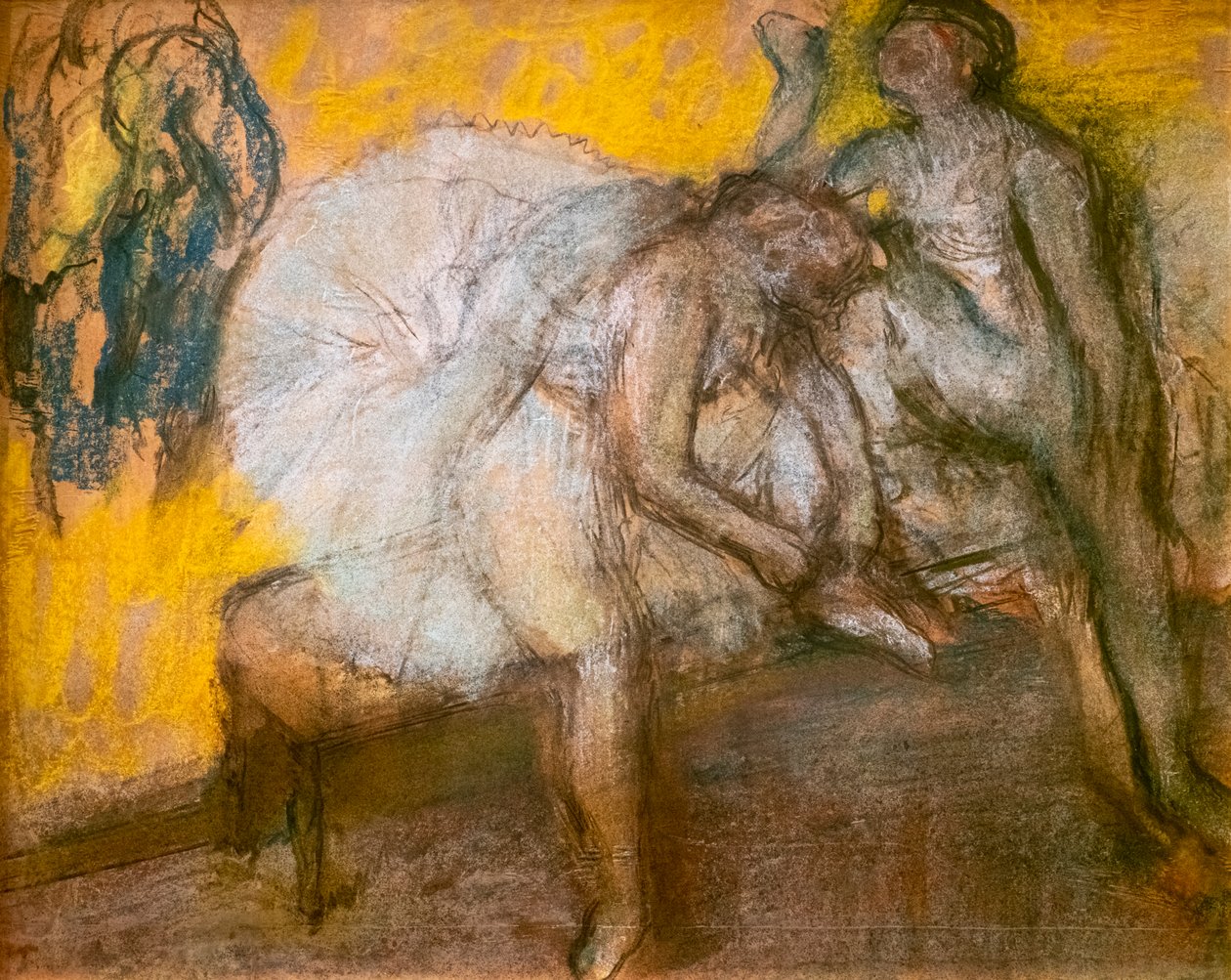 Két táncos pihen. 1910 körül. Pasztell finom velin papíron. alkotó: Edgar Degas