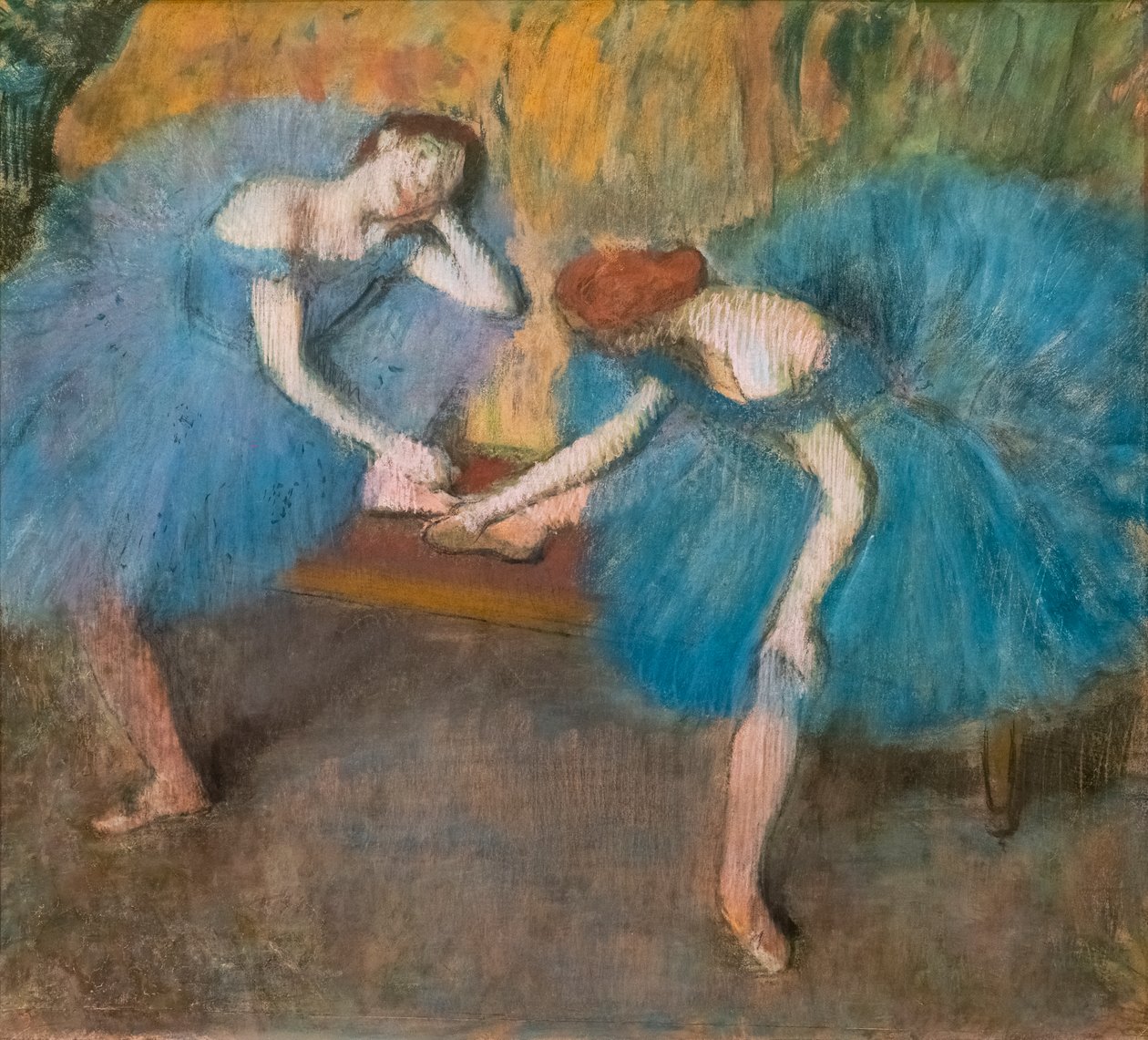Két pihenő táncos (más néven „kék táncosok”). 1898 körül. Pasztell finom velin papíron. alkotó: Edgar Degas