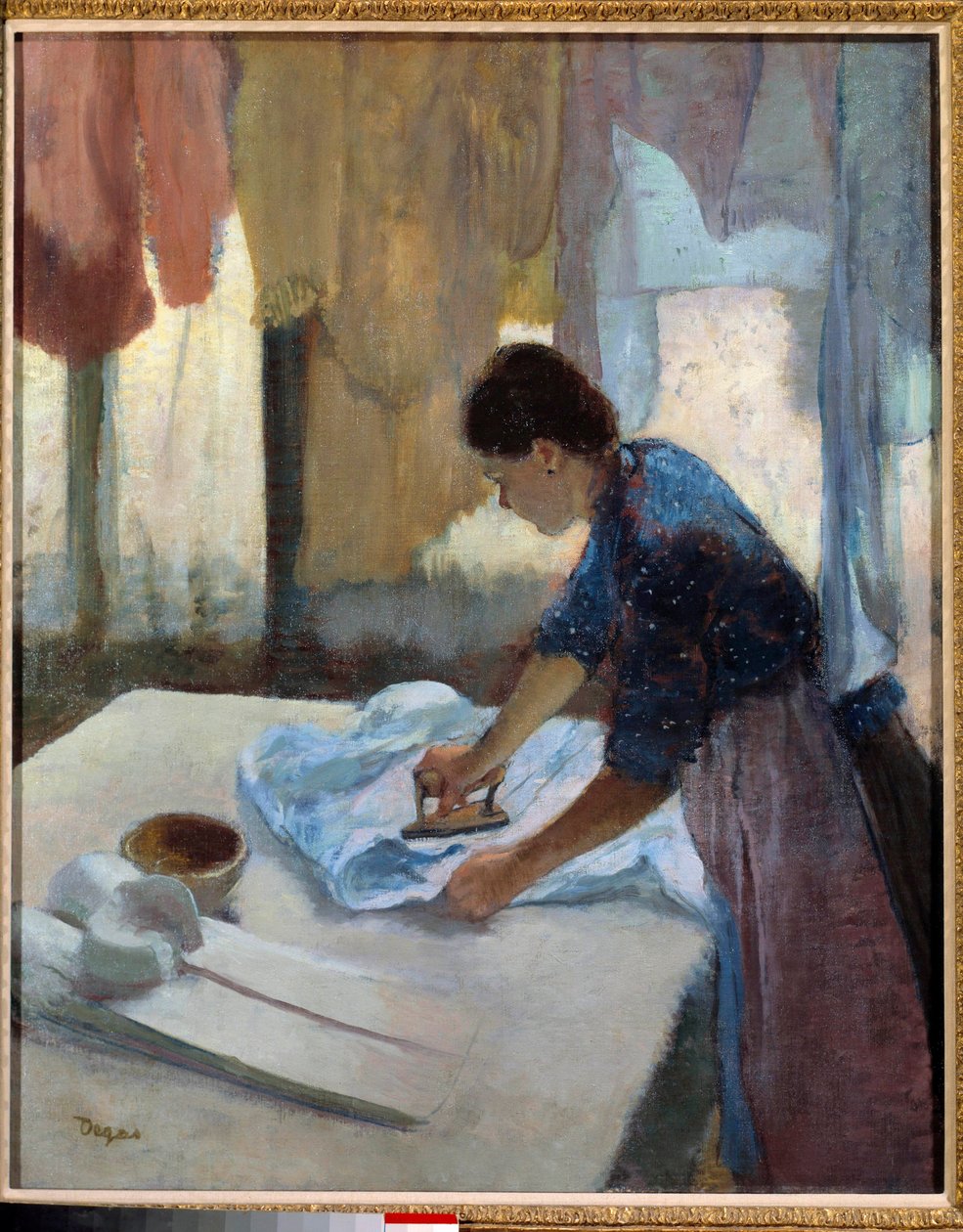 Woman Ironing against the light alkotó: Edgar Degas
