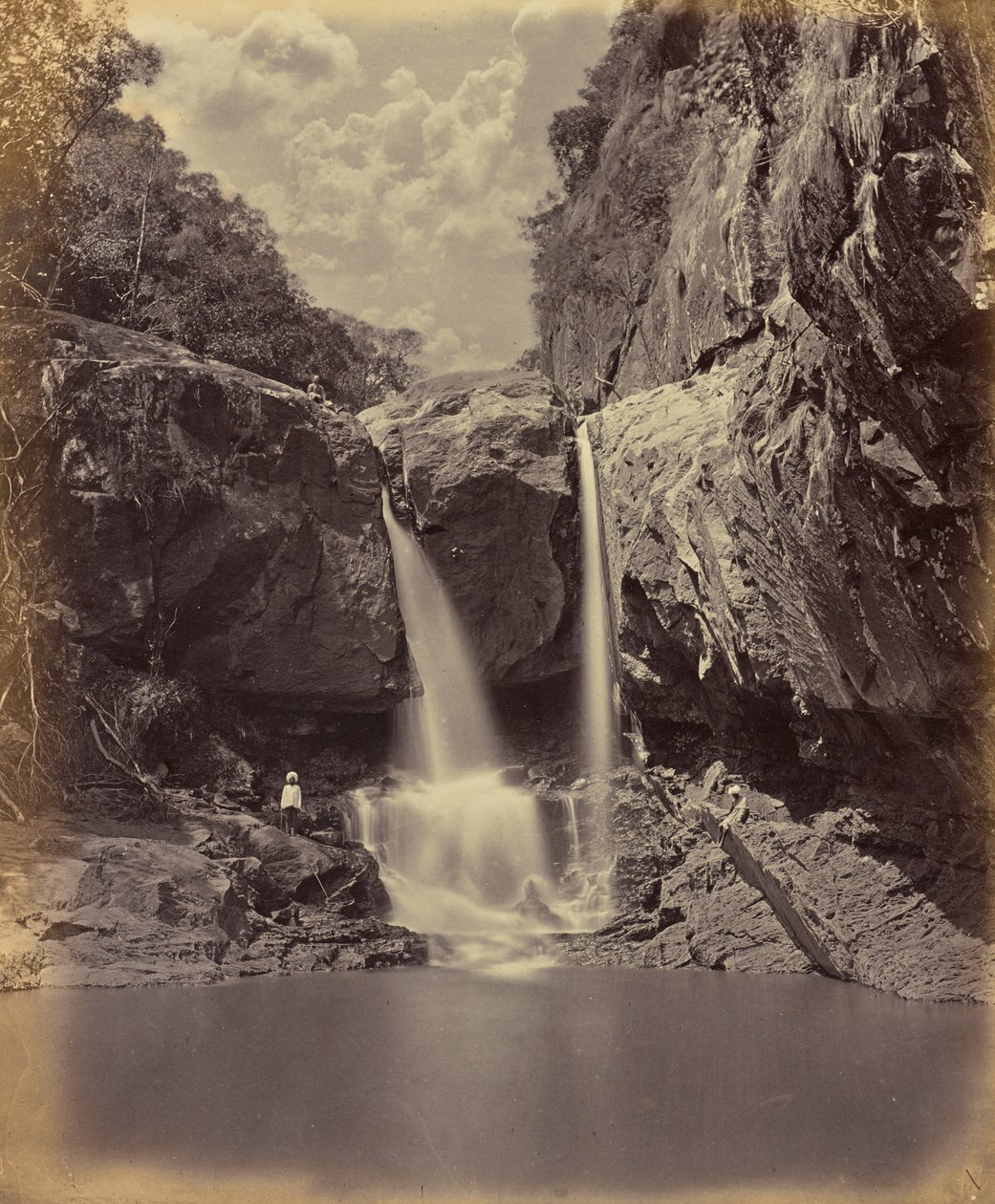Alacsony vízesés. Coonoor Ghant alkotó: Edmund David Lyon