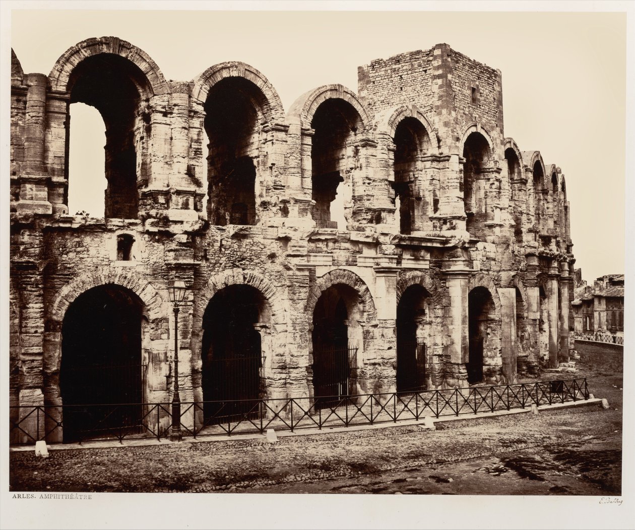 Arles, amfiteátrum alkotó: Édouard Baldus