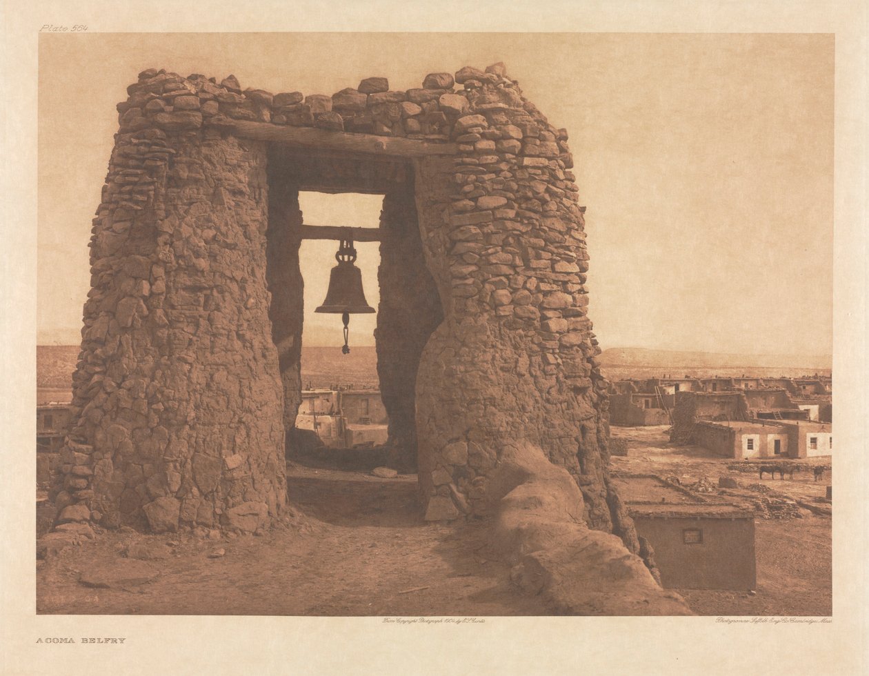 XVI. portfólió, 564. tábla: Acoma harangtorony alkotó: Edward S. Curtis