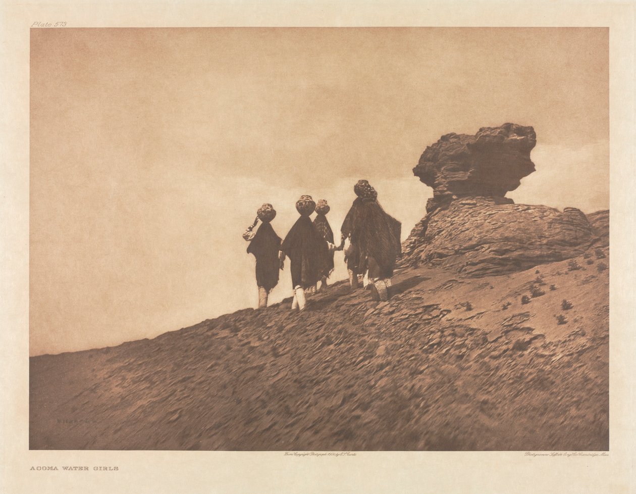 XVI. portfólió, 573. tábla: Acoma vízilányok alkotó: Edward S. Curtis