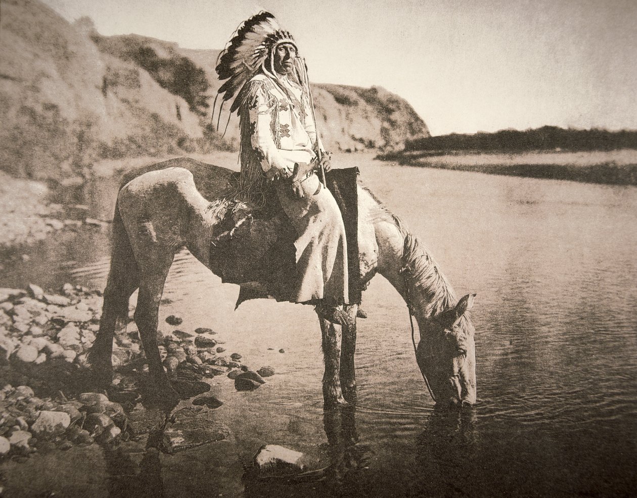 A Blackfeet törzs főnöke, 1907 körül (f/w fotó) alkotó: Edward Sheriff Curtis