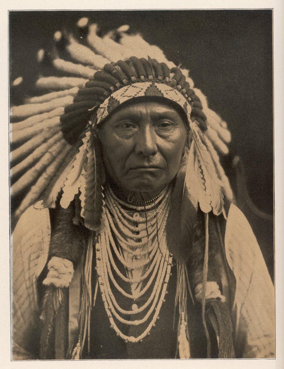 A Nez Perces indián főnöke. Dátum: ? - 1904 Forrás: E S Curtis fényképe a Scribner