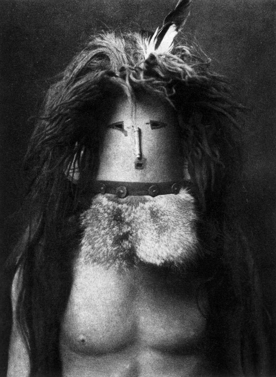 A navahó indián Haschebaad istennőnek öltözött alkotó: Edward Sheriff Curtis