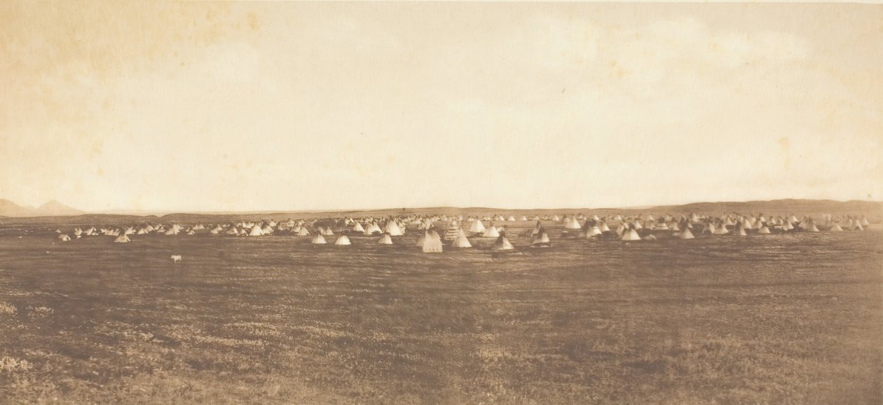 Naptánc tábor - Piegan, 1900. alkotó: Edward Sheriff Curtis