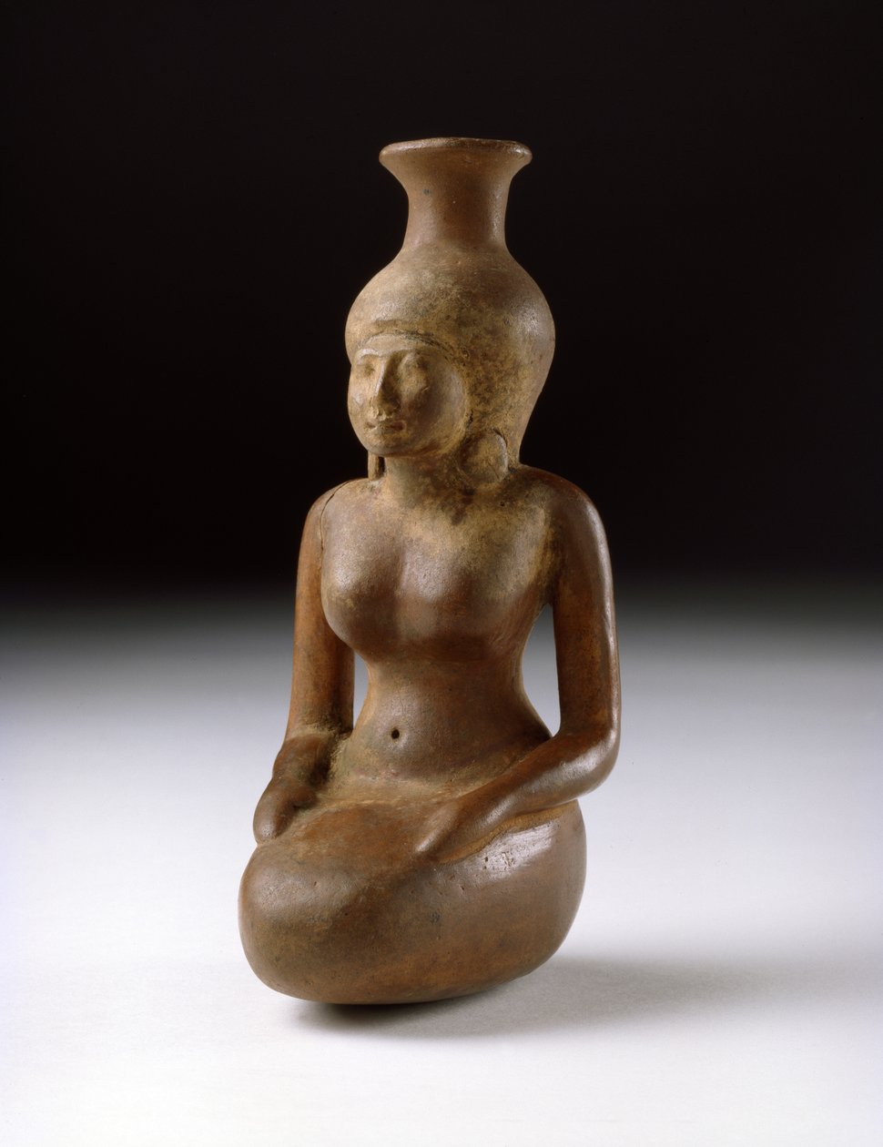 Lányos kerámia részlet formájú edény, 110040 alkotó: Egyptian